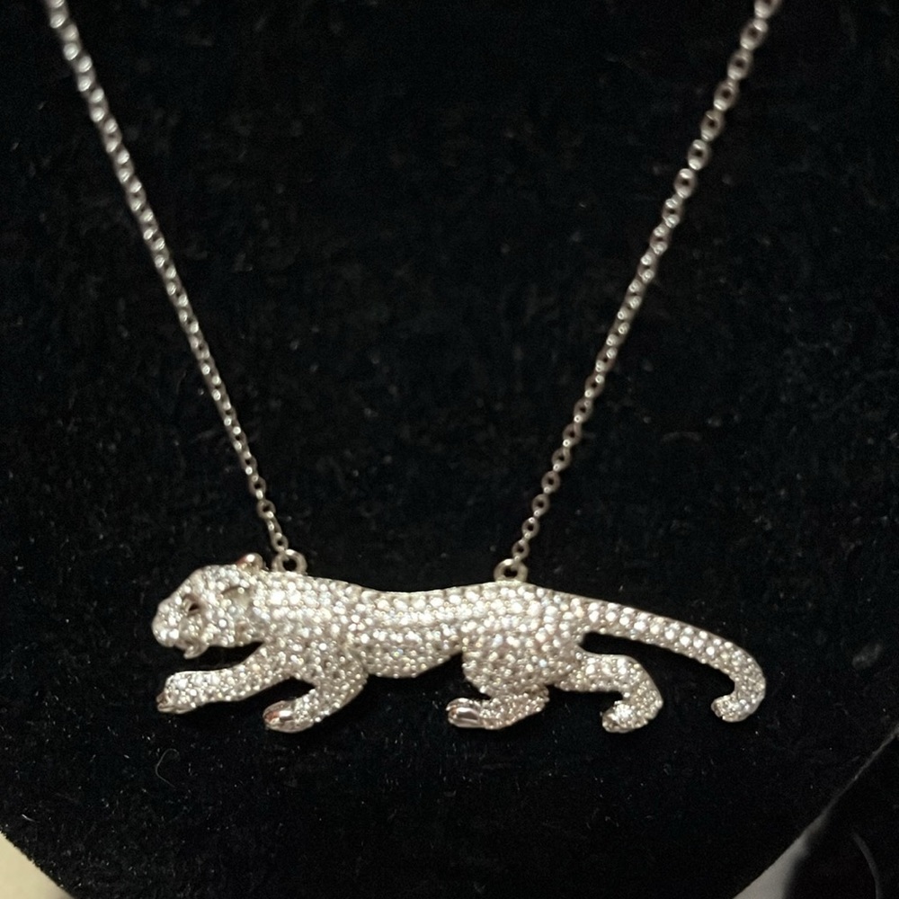 🐆🐆🐆🐆🐆🐆 JTV NIB SS JAGUAR NECKLACE🐆🐆🐆